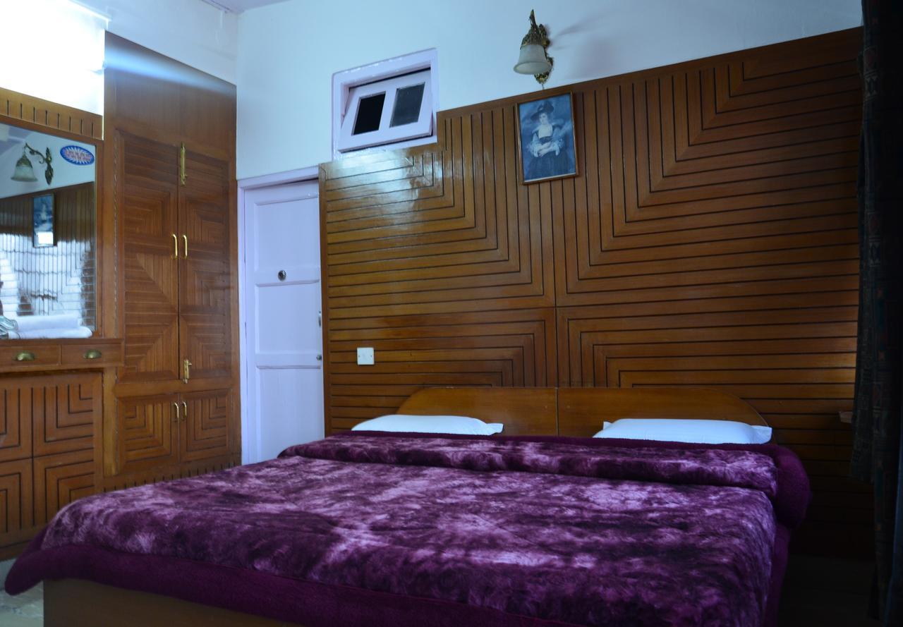 Clarks Hotel Mussoorie Buitenkant foto