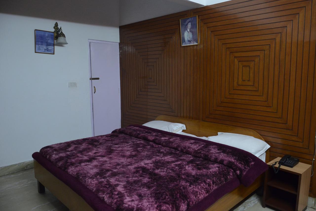 Clarks Hotel Mussoorie Buitenkant foto