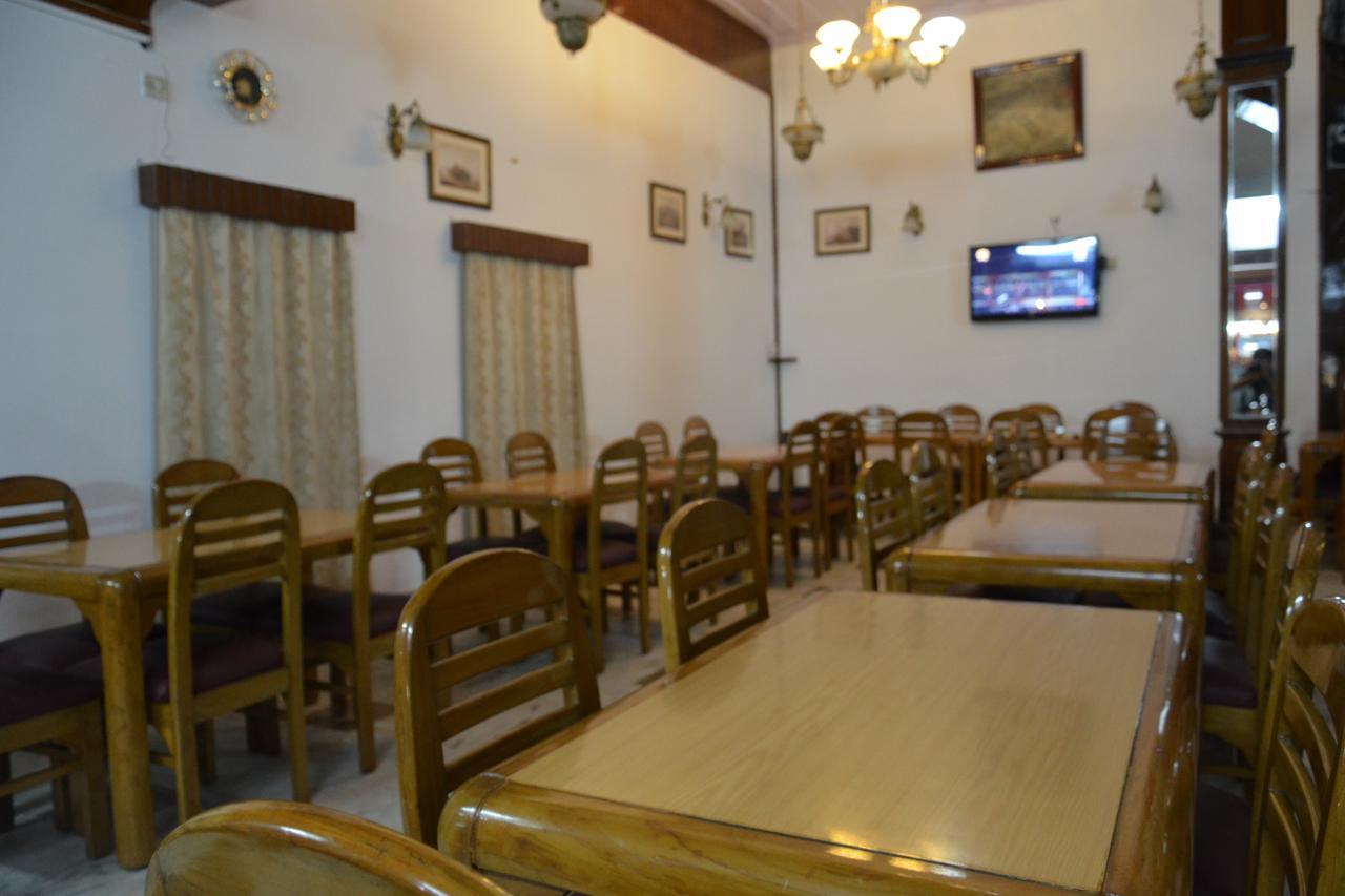 Clarks Hotel Mussoorie Buitenkant foto